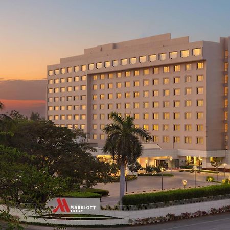 Surat Marriott Hotel Eksteriør bilde