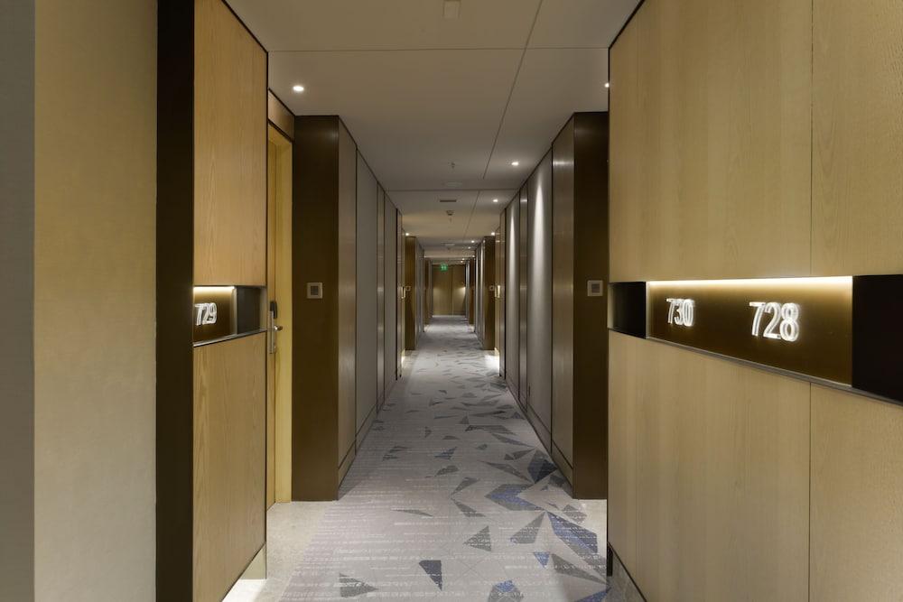 Surat Marriott Hotel Eksteriør bilde