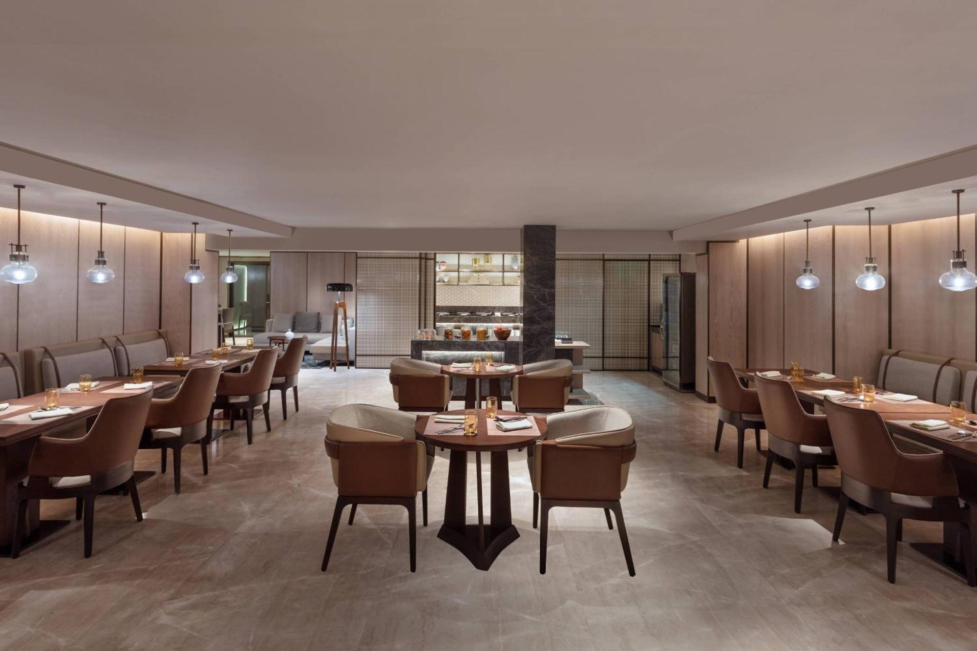 Surat Marriott Hotel Eksteriør bilde